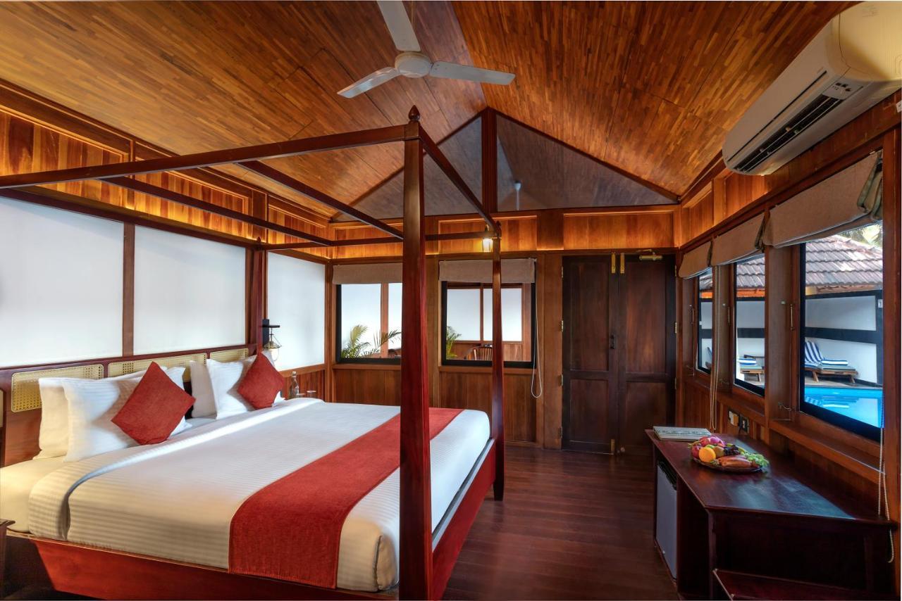 Estuary Sarovar Premiere Poovar Island Exterior foto